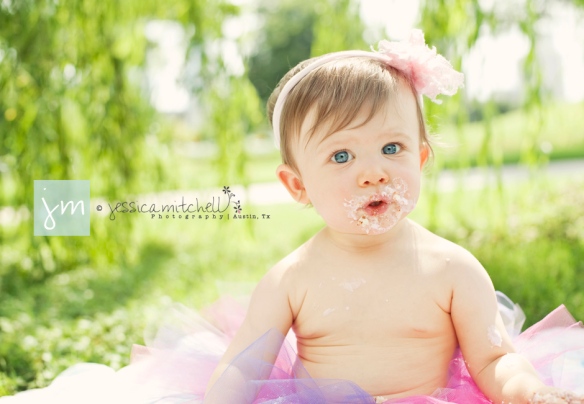 children-photography-austin-tx-first-year-cake-smash-jessica-mitchell-photography-Brylie2